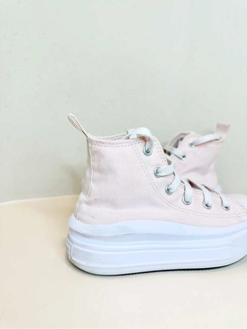 Converse Kids Unisex High Top Light Pink Platform Sneakers Size 13